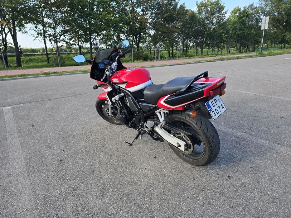 Yamaha FZS600 A2