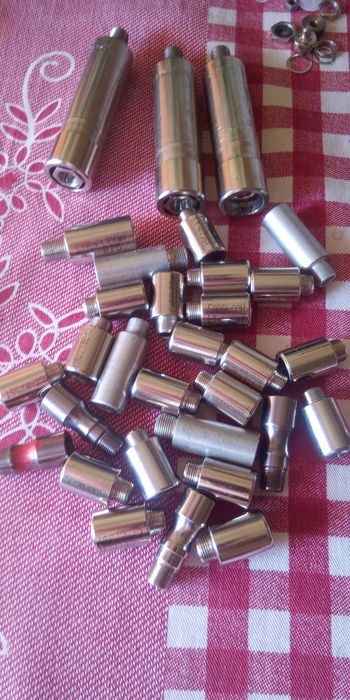 Material para cabo coaxial técnico TV