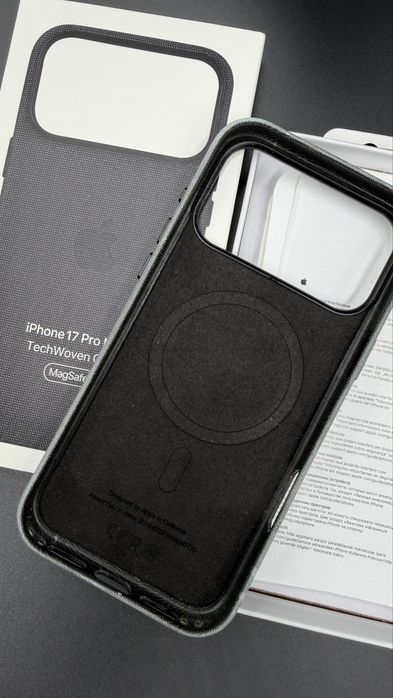 Etui ze tkaniny TechWoven Magsafe do iphone 17 Pro Max Black