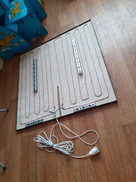 Обогреватель большой экономный.