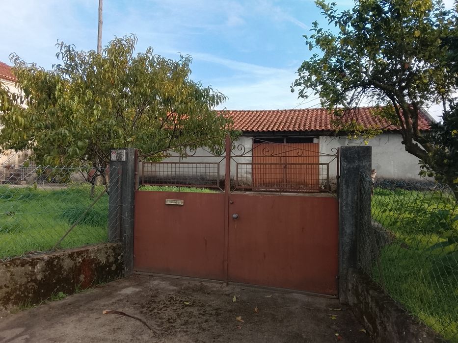 Moradia independente V4 em Deão Viana do Castelo