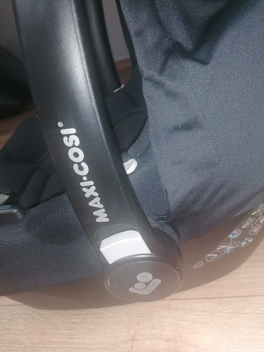 Fotelik maxi cosi do 12 kg  plus baza idealne