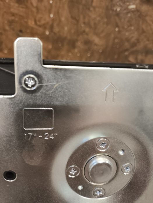 Podstawa monitora ze stacją dokująca PRO3X Dell