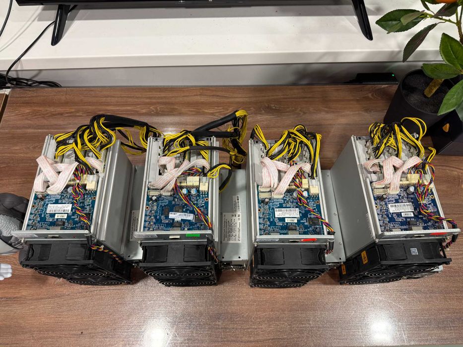 Наявність! Майнери Asic Antminer Z15 420 k/Sol, дохід $660/ місяць