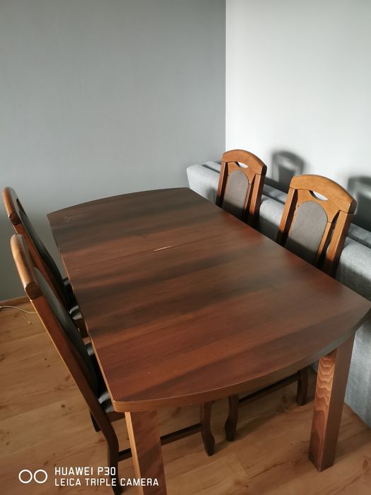 Stół rozkładany + 6 krzeseł – komplet do jadalni – drewno