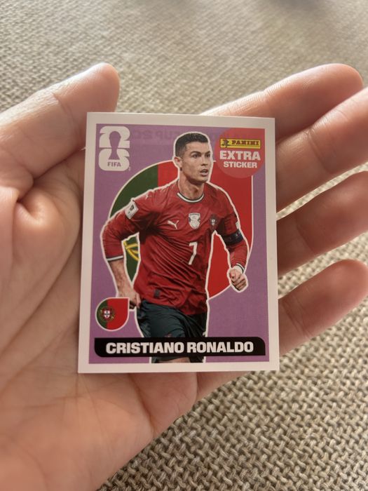 Ronaldo extra sticker regular