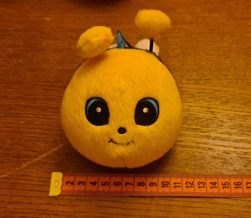 Pszczółka Pola Gang Słodziaków pluszaki przytulanki 6 sztuk maskotka