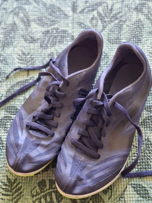 Sapatos de bicos