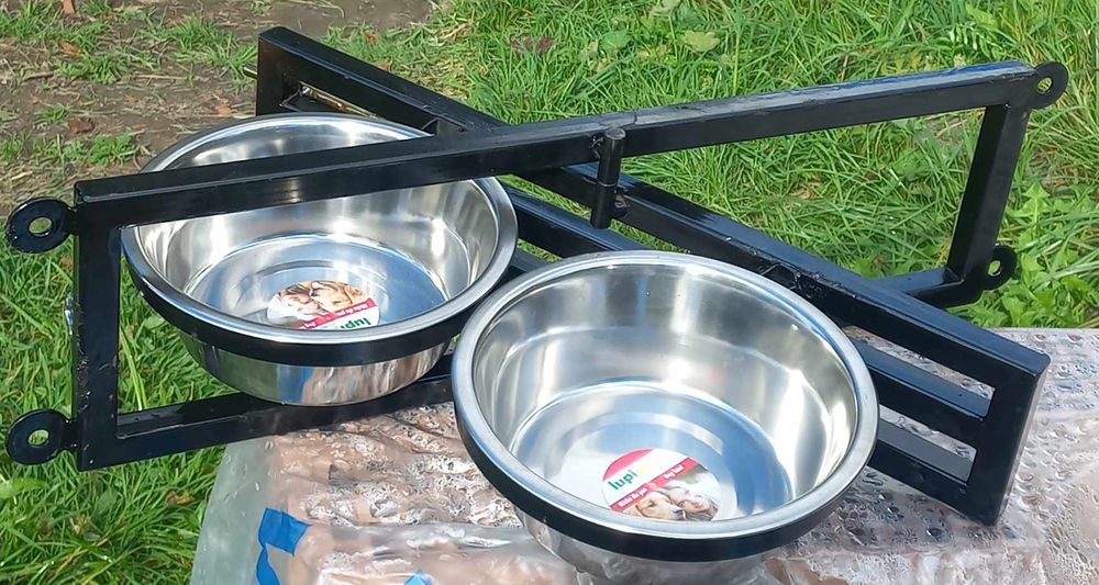 Karmidło obrotowe dla psa, ptaków