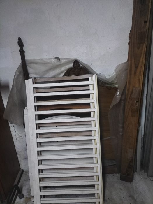 Berço e cama de solteiro