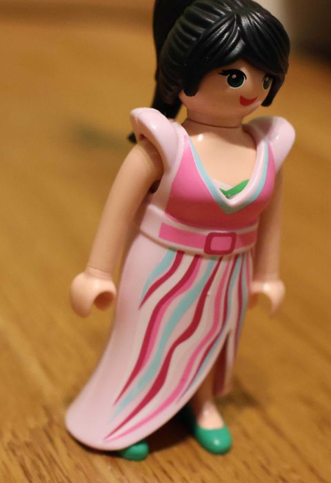 Playmobil - kobieta w długiej sukni