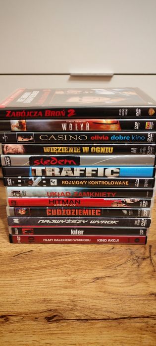 Sprzedam 110 filmów na DVD, różne tytuły !!!