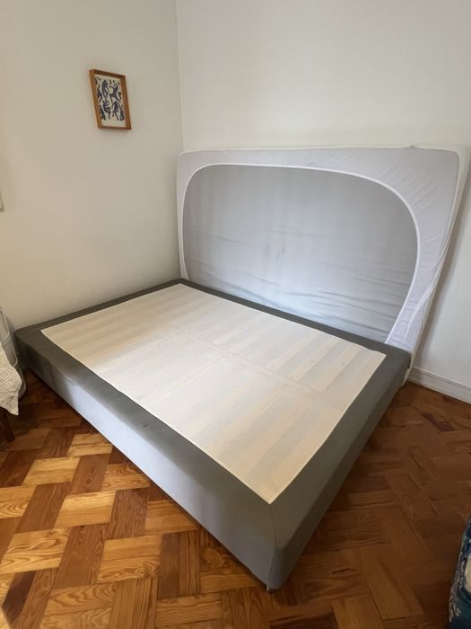 Cama e colchão IKEA em bom estado