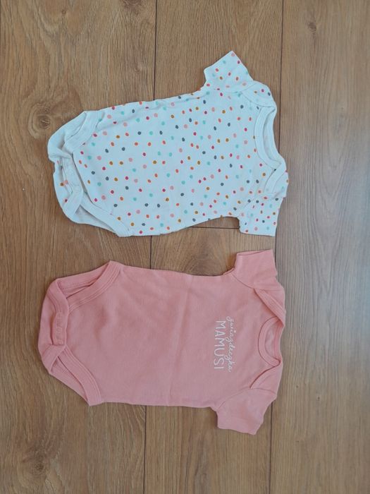 Komplet nowych body 62/68