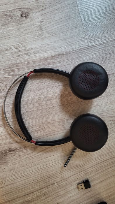 Słuchawki Plantronics Voyager Focus UC B825 Stacja