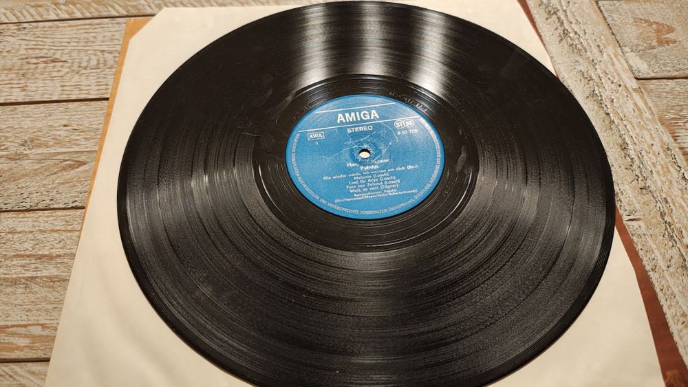 Puhdys. Heiss wie Schnee. Winyl. G