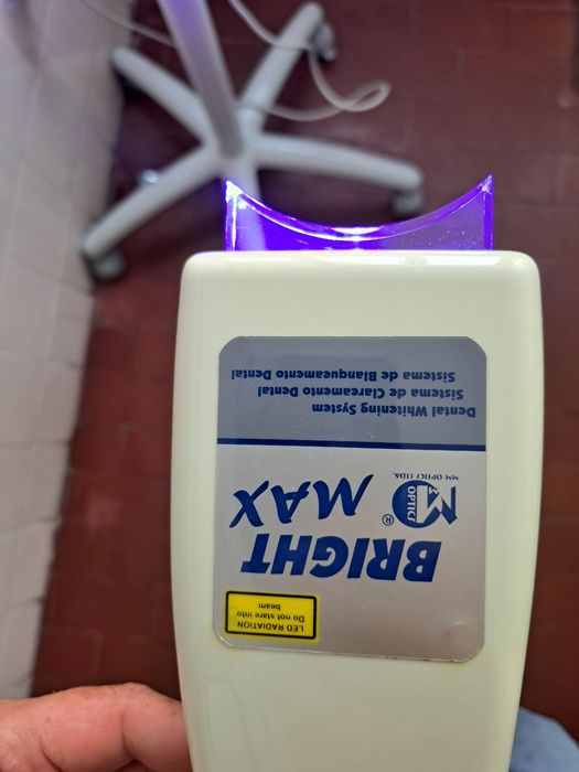 Equipamento branqueador leds profissional ( clínica dentária )