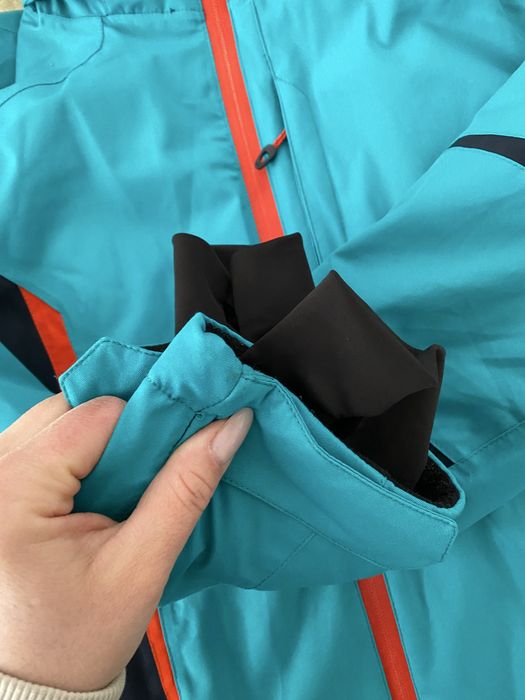 Продам лижну куртку