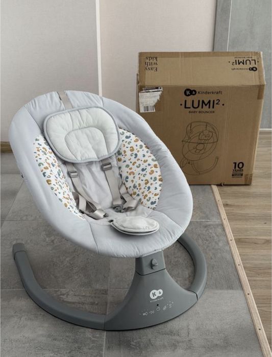 Заколисуючий центр kinderkraft lumi 2