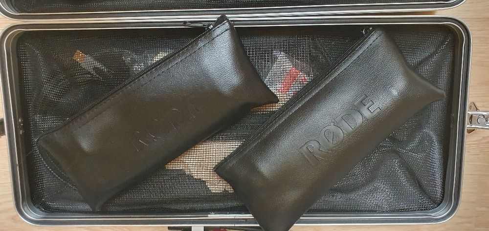 ZESTAW mikser cyfrowy MIDAS MR18 + 2x AKG WMS-40 MINI 4 MIKROFONY