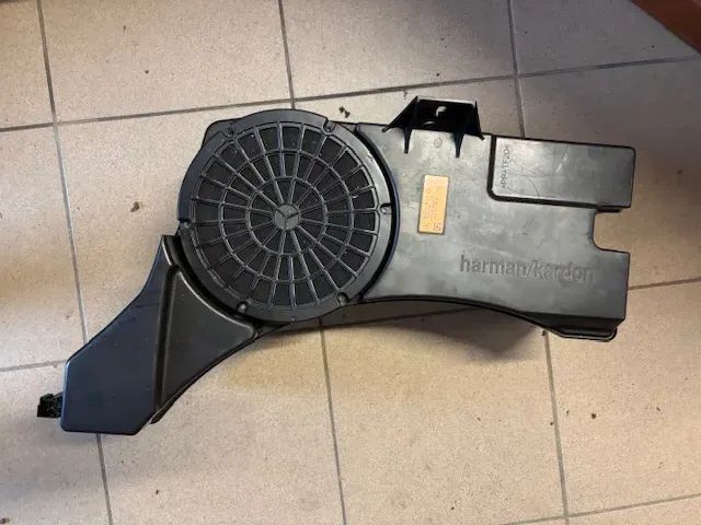 MERCEDES E W212 CLS W218 GŁOŚNIK SUBWOOFER A2128202202