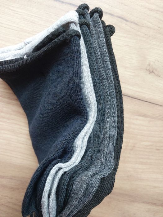 Skarpety męskie bawełniane Bezuciskowe 5 par 16 zł