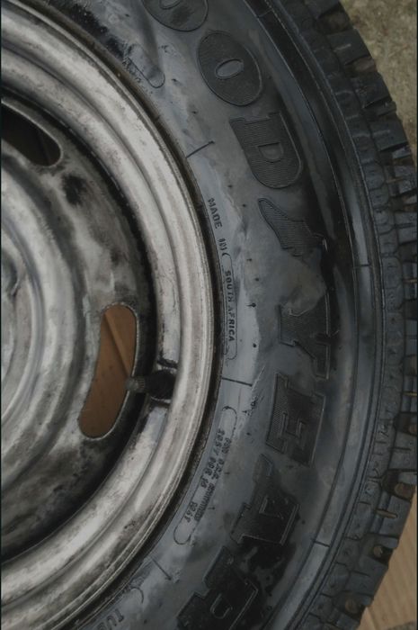 205R16 104T goodyear wrangler 5,5J PCD5×165,1 175/90R16 117M Hankook