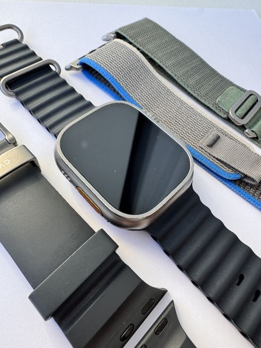 Apple Watch Ultra 49mm Titanium + 4 ремінці, батарея 91%