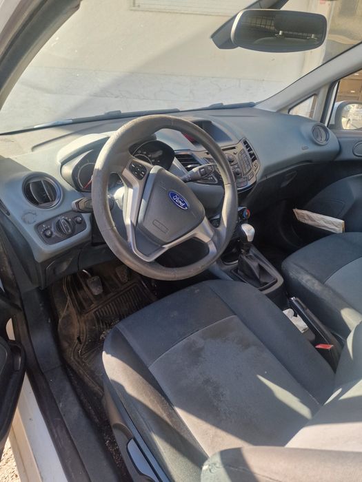 Vendo carro comercial