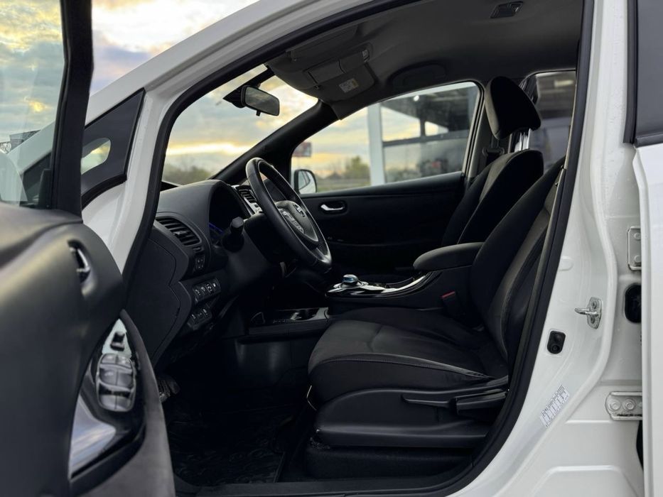 Nissan Leaf 30 kWh 10/12 ElectroCar Electro Auto