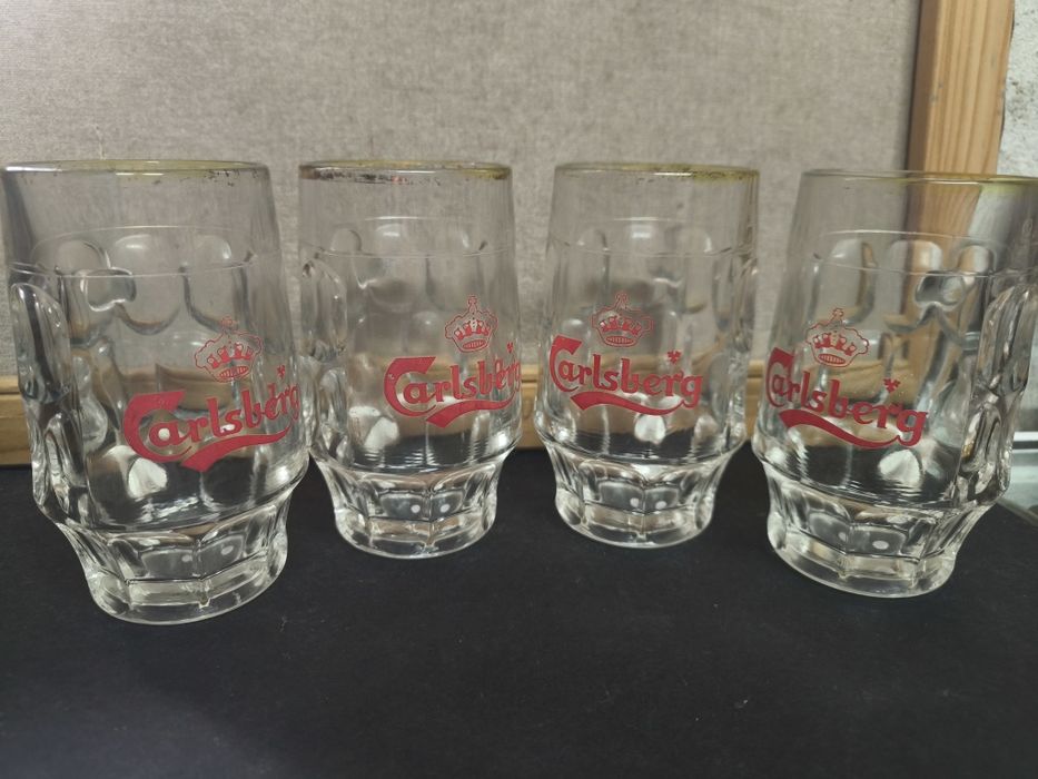 4 Canecas de Cerveja Carlsberg.
Conjunto de quatro canecas de cerveja