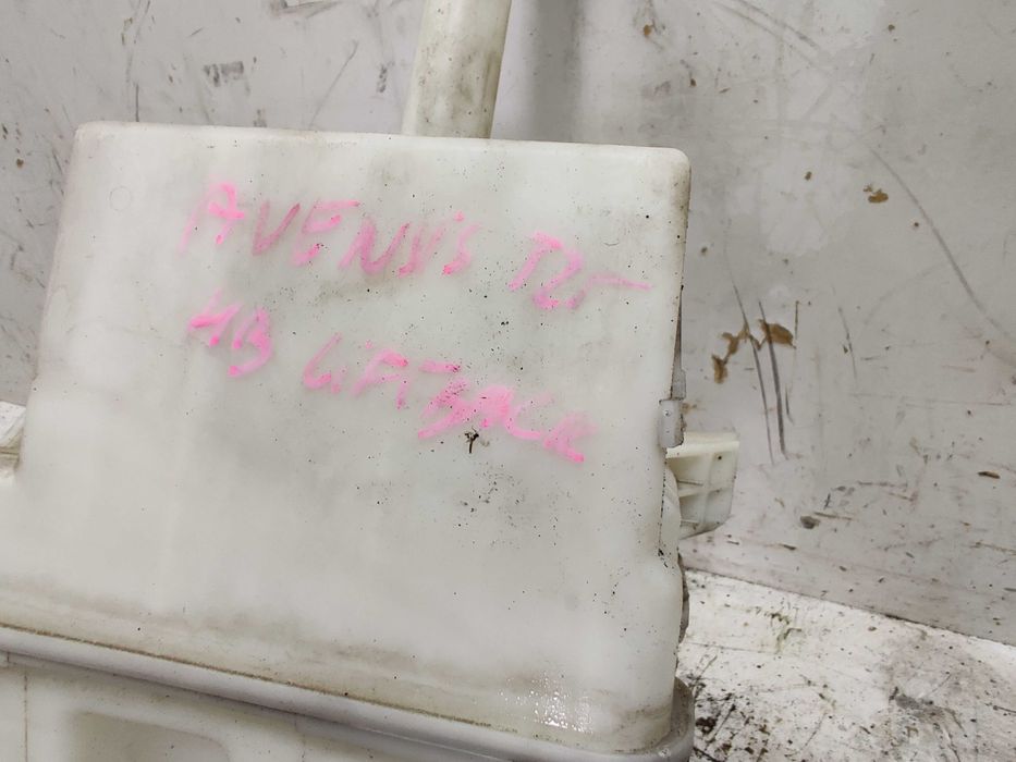 Toyota Avensis T25 HB Zbiornik Zbiorniczek Płynu Do Spryskiwaczy