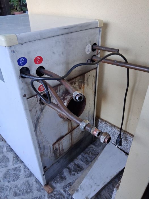 Caldeira gasoleo e reservatório