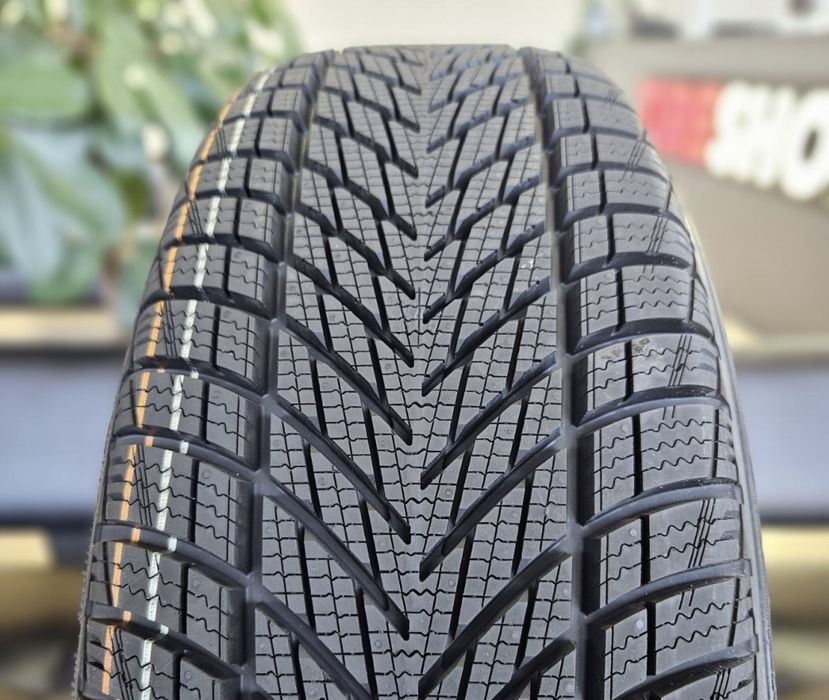 Зима шина Goodyear UltraGrip Performance 3 205/55 R16 91T,усі розміри!