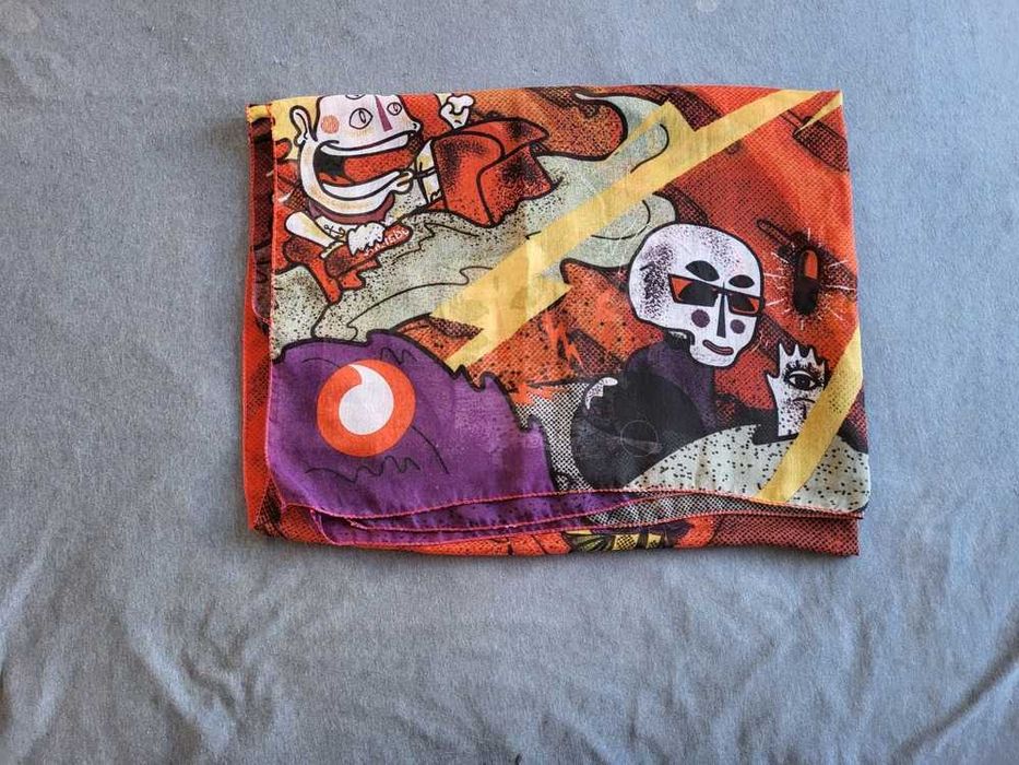 Lenço Grande em Seda da Vodafone