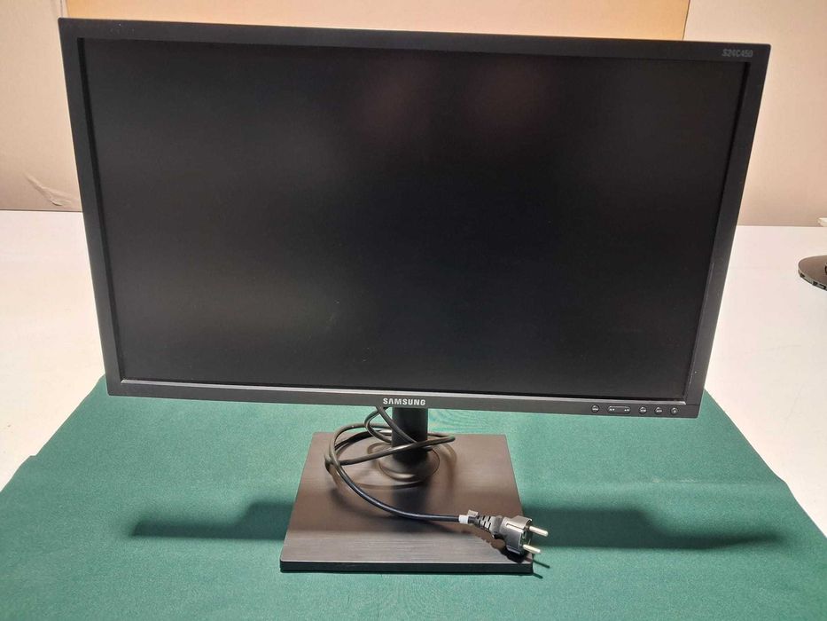 Monitor SAMSUNG S24C450M