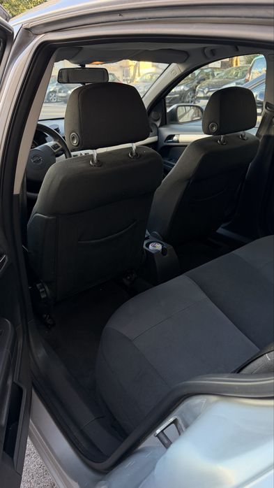 Opel Astra H 1.3 Cdti — photo 4