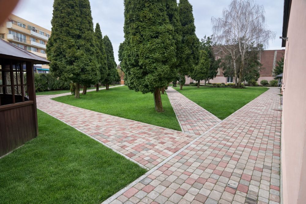 Usługi mini - koparkami Prace ziemne / Brukarstwo układanie kostki