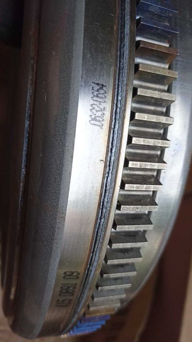 Двумасовий маховик 415089109 SKODA VW