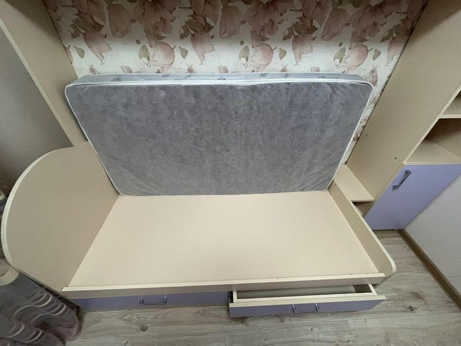 Терміновий продаж дитячої спальні