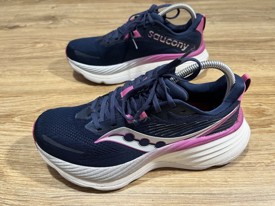 Бігові кросівки Saucony Hurricane 24 Розмір 41(26 см.) Ціна 1490 грн.