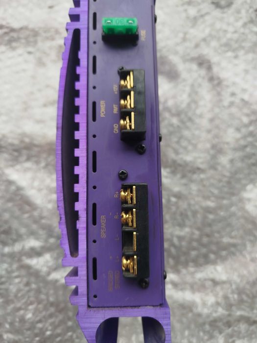 Усилитель автомобильный.