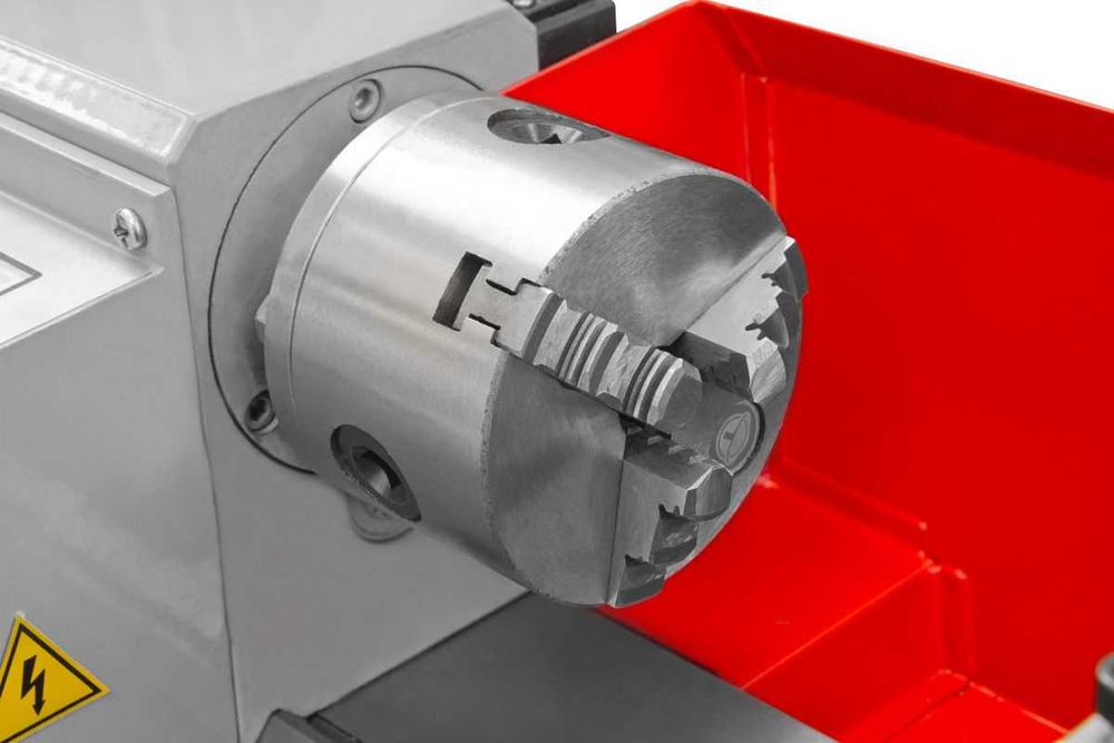 Torno mecânico HOLZMANN ED 300ECO 300 mm entre pontos