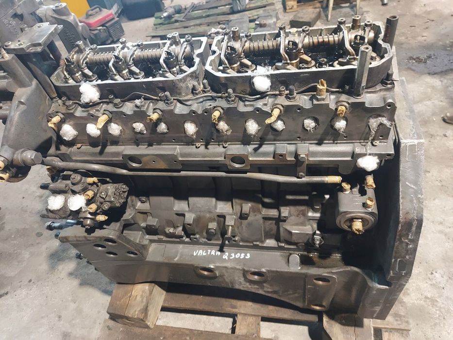 SILNIK BLOK 453086424 CIĄGNIK VALTRA Q305S 2024R
