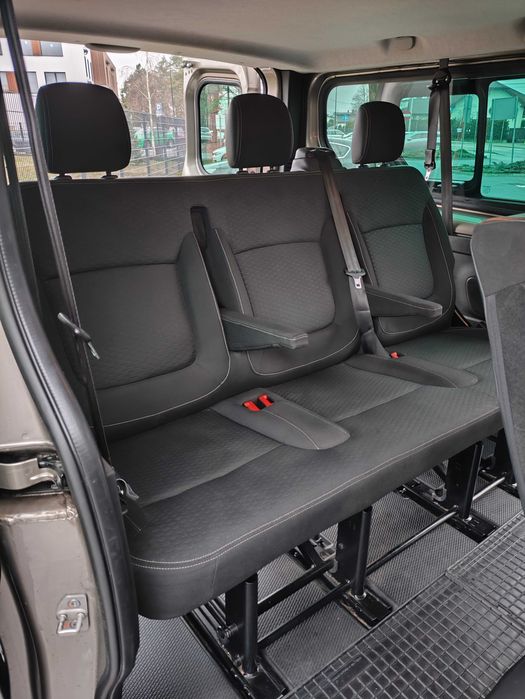 Bus 9 osobowy do wynajęcia. Wolne terminy. Wóz albo przewóz Marki