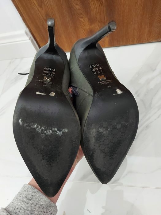 Buty na szpilce roz 38 KAZAR