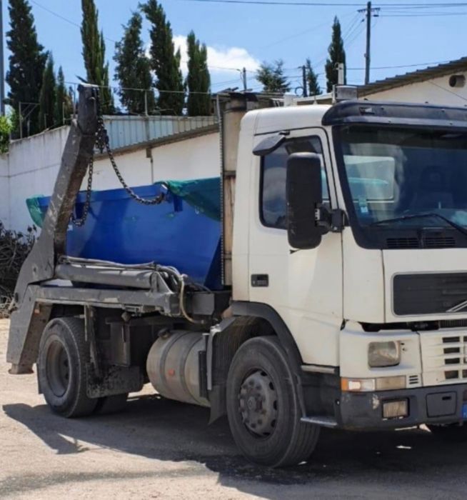 GRÂNDOLA COMPORTA e CARVALHAL contentores p/ recolha de entulho e lixo