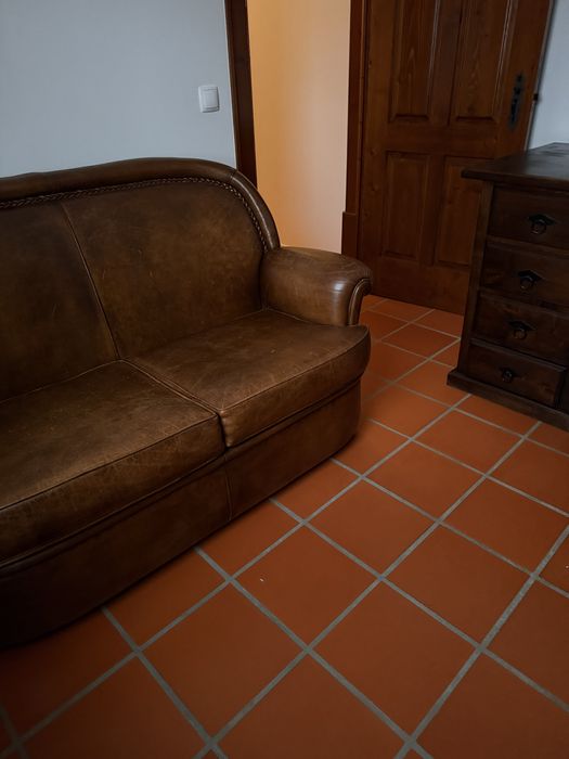 Sofá de 2L em Couro