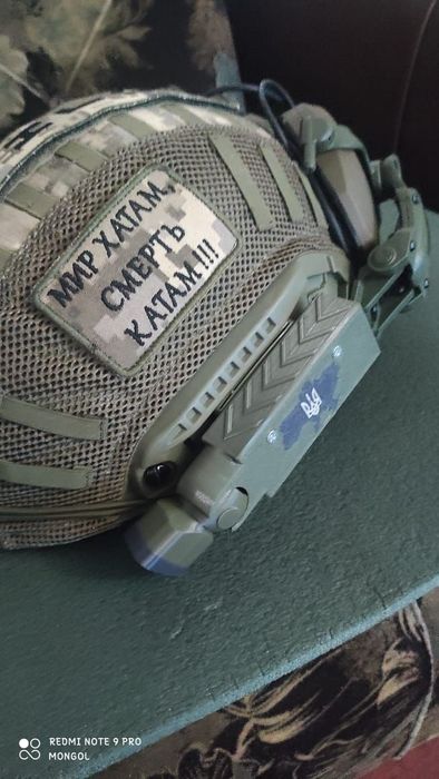 Тактичний ліхтарик на шолом червоний, білий діод 30+ годин світла(Лім