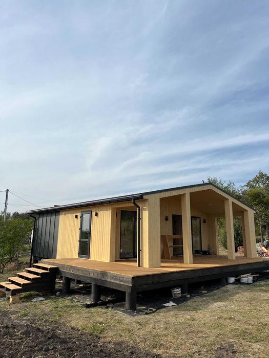 Каркасний будинок 52 м2 з терасою. Фундамент та меблі під ключ